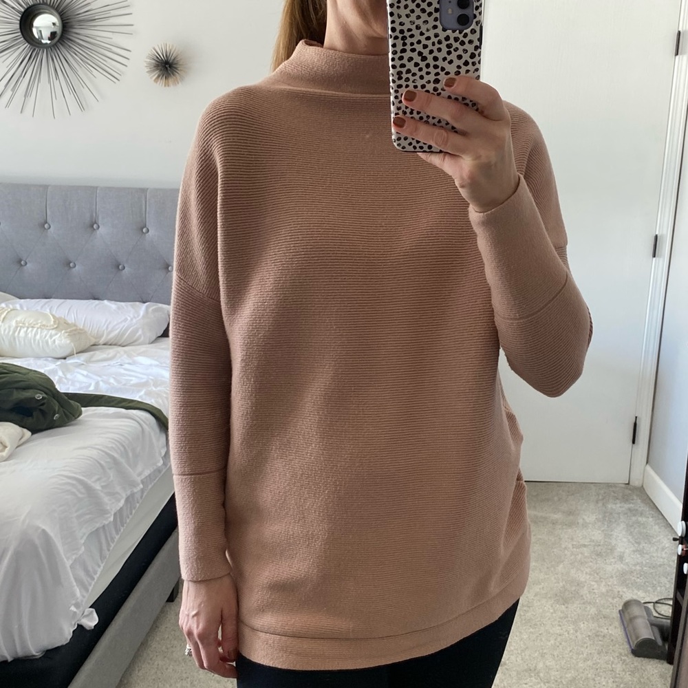 Slouchy ribbed oversized sweater small